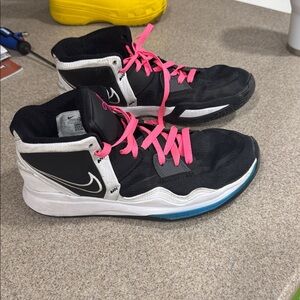 Nike Kyrie Infinity size 10